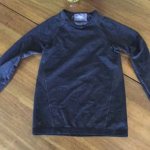 Athletic long sleeve shirt